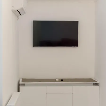 Zig Zag Studio 247
